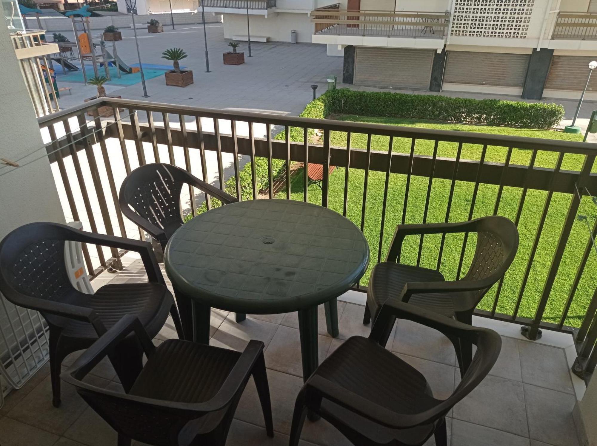 Manila Solo Familias Serviplaya Gandia Bagian luar foto